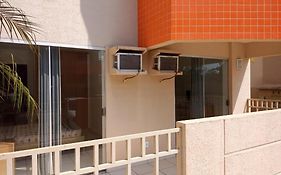 Nautico flat serve com acesso ao clube Náutico taxa 10 reais por pessoa